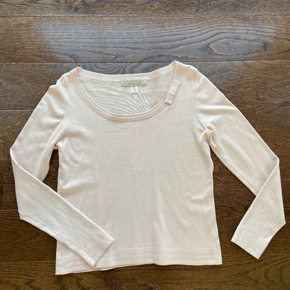 Saks - Ultra Feminine Silk Sweater withBow